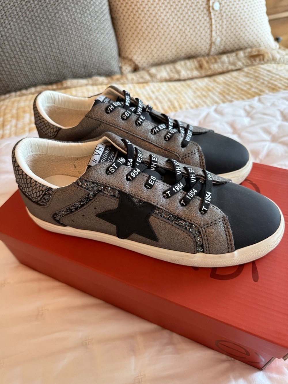 Women’s Vintage Havana sneakers
